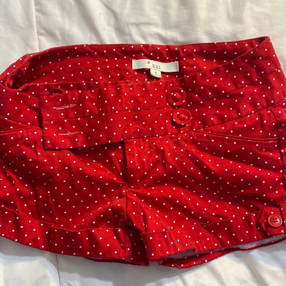 XXI girls/women’s small red polka dot shorts